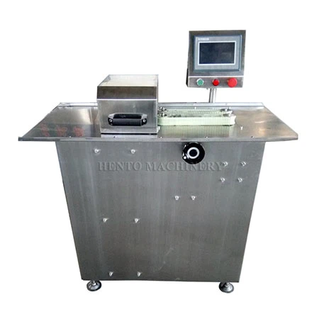 Автоматична машина за свързване на колбаси